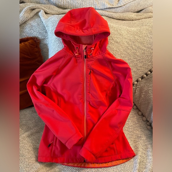 Red rain jacket - Picture 1 of 2